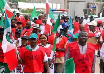 Minimum Wage Crisis: Representatives take action to prevent a nationwide strike
