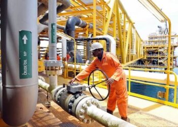 Nigeria Faces Revenue Risk with Decrease in Crude Oil Demand