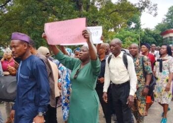 UNN Staff Stage Fierce Protest as FG Freezes Salaries: SSANU, NASU Demand Immediate Action