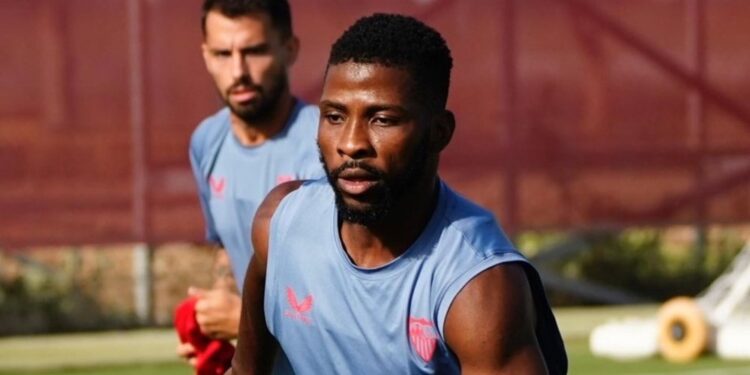 LaLiga: Sevilla Coach Supports Iheanacho in Regaining His Best Form