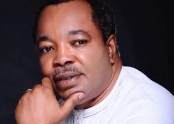 Edo Elections: Voters Restrain Edo Apc Chairman From Voting Without Voters Card