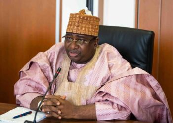 KEBBI GOV. NASIR IDRIS SWEARS IN NEWLY ELECTED LOCAL GOVERNMENT CHAIRMEN