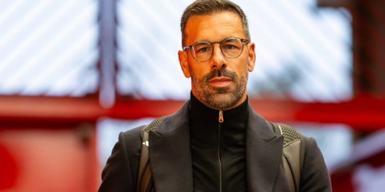 Van Nistelrooy Set for Premier League Return as Leicester City Make Approach