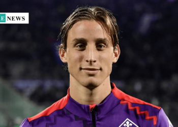 Fiorentina’s Edoardo Bove Awake and Alert After On-Field Collapse