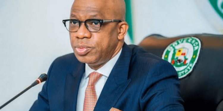 Ogun Workers Celebrate Governor Abiodun for Christmas Bonus