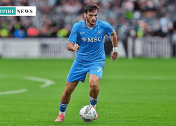 Kvaratskhelia Pushes for Napoli Exit Amid Premier League and PSG Interest