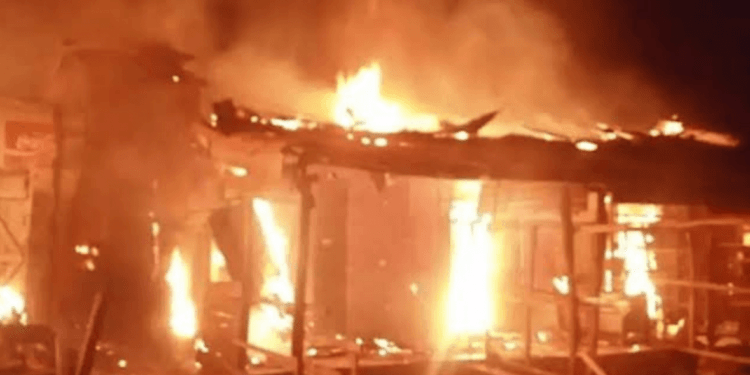 Seven Shops Burnt in Ilorin Market Fire, Power Surge Suspected