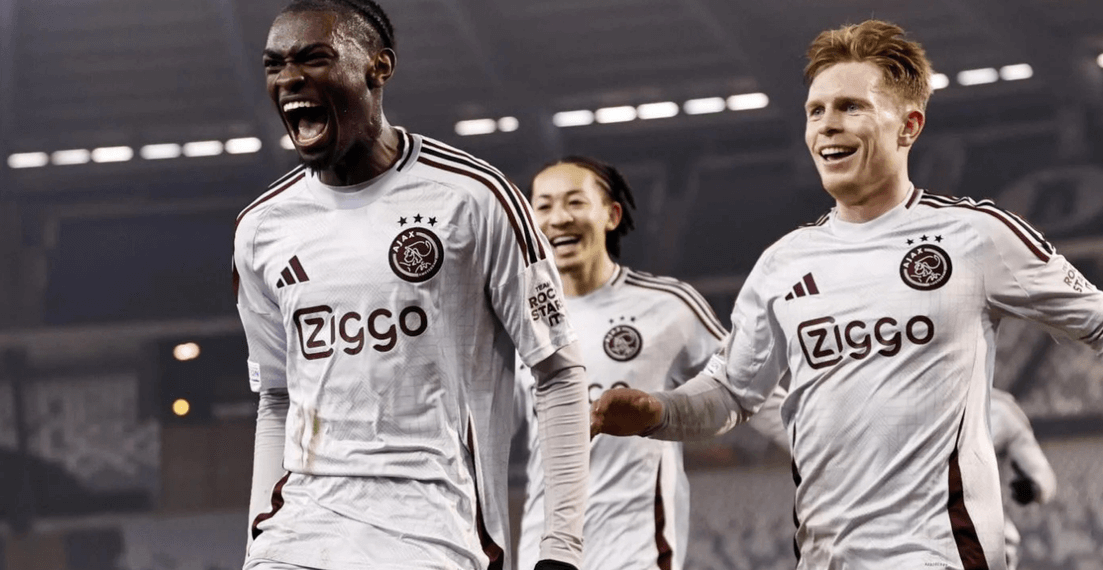 Belgian Mokio Leads Ajax to 2-0 Victory Over Union Saint Gilloise in Europa League