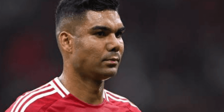Manchester United Agrees to Loan Casemiro in Risky Move to Flamengo