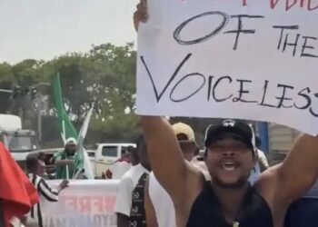 Protesters demand immediate release of acclaimed right activist, VDM