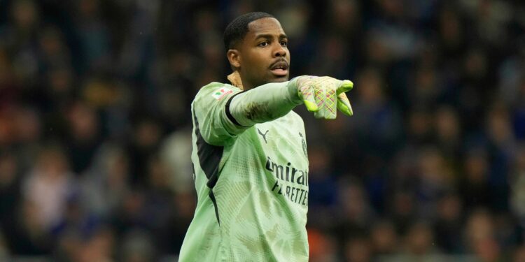 Breaking: Chelsea and AC Milan deal over Mike Maignan falls off