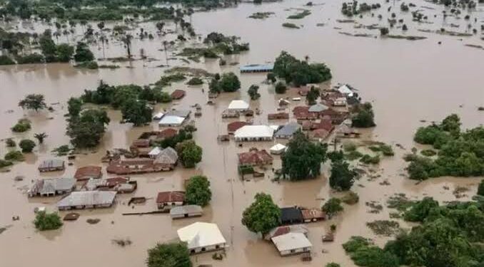 Flood alert: FG warns nine northern states over possible flooding