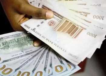 Naira gains against US dollar significantly